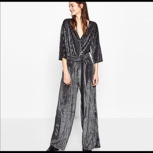 Zara velvet stripped jumpsuit